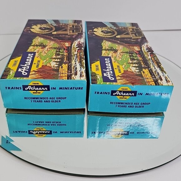 HO Athearn Ready To Run Train Box Car 50ft And Caboose W/ Boxes Vintage Set Of 2 - Picture 12 of 13